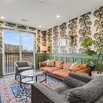 Petal & Palm-Rooftop Patio & Gym-Mins To Broadway