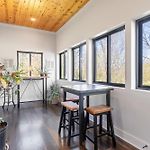 High Note Hideaway- Modern 4Br Oasis Near Opryland