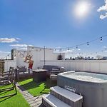 Outlaw-Rooftop Patio & Game Room-Mins To Broadway
