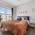 1Br Retreat Near Ryman With Gym Access