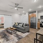 Stylish 1Br With Pool & Gym In The Gulch