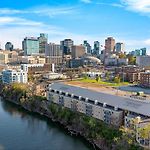 Riverfront Rhythm By Avantstay