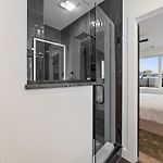 Lux Retreat Xl Group Skyline Game 3 Mi Dt Spa