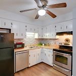 < 1 Mi To Vanderbilt: Nashville Apt