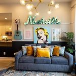 City Heights Townhome With Free Parking & 3 Baths
