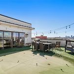 8Min To Downtown With Rooftop Golf Grill And Firepit