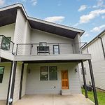 Citrine-Private Patio & Balcony-Near Germantown