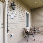 The Johnny Cash Suite - Music Row District - Free Garage Parking - King Bed