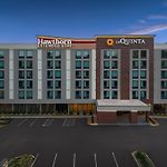 La Quinta Inn & Suites by Wyndham Nashville Airport/Opryland