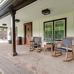 East Nashville One Level Home With Big Yard