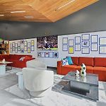 Pianissimo-2 Units-Rooftop Pool-Gym-On Music Row