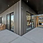 Hyve-Anthem-Private Balconies-Walk To Broadway