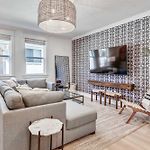 Modern Two Townhomes Close To Downtown