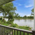 The Cumberland Condo