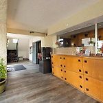 Regency Inn & Suites