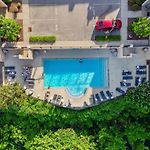 1062 Riverfront