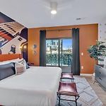 The Stage In Downtown Nashville W Pool/Gym | Walk To Broadway