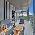 The Stage In Downtown Nashville W Pool/Gym | Walk To Broadway