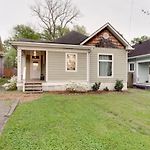 East Nash 3Br W/ Fenced Yard | Pets Ok | Sleeps 10