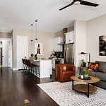 Two Luxury Homes Side-By-Side Sleeps 24
