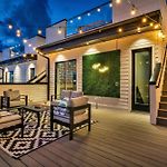 2 Hot Tubs Karaoke Game Room Downtown Nashville