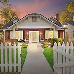 Minutes To Downtown - East Nash 4Br,3Ba