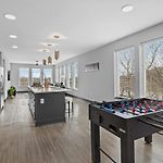 Luxe 2Br W City Views Near Broadway & Music Row