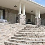 Unwind By The Fireplace In North Nashville Home