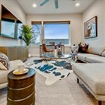 3 Nashville Townhomes Hot Tub & Rooftop Decks