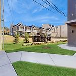 Downtown West End Nashville Retreat Near Broadway