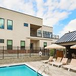 All The Amenities | Heated Pool | 7 Mins-Broadway