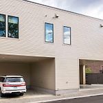 Heated Pool + Hot Tub + Sauna • 7 Min To Broadway