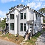 Prince Ave Sleeps 8 2 Master Suites Huge Parking