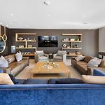 Nashville Luxury Pool, Gym, Views + Free Parking