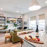 East Nash Lux - 13 Beds & City Views