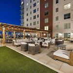 2Br, Haven At Gulch Hotel W/ Rooftop Pool & Views