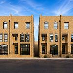 2 West End Homes With Stunning Rooftop Views