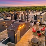Rooftop Deck Grill Ping Pong Near Downtown Nashville