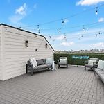 Pet-Friendly House Sleeps 12 Near Geodis Park Nashville