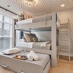 Pet-Friendly House Sleeps 12 Near Geodis Park Nashville