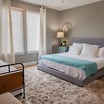Beautiful Modern Townhome In Nashville For Groups & Families