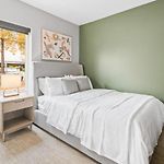 Landing Modern Apartment With Amazing Amenities