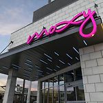 Moxy Nashville Vanderbilt Area