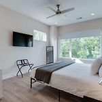 Prime West End 2Br W, Sauna And Balcony Near Vandy!