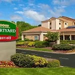 Courtyard By Marriott Airport Hotel 3*