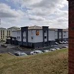 Luxe Hotel 2*