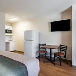 Hometowne By Red Roof - Airport/briley Pkwy Nashville