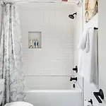 Brand New Luxury Near Downtown * Nashville