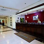 Radisson Airport 4*