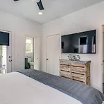 Brand New Music City Townhome - Close To East Nashville & Famous Broadway Street